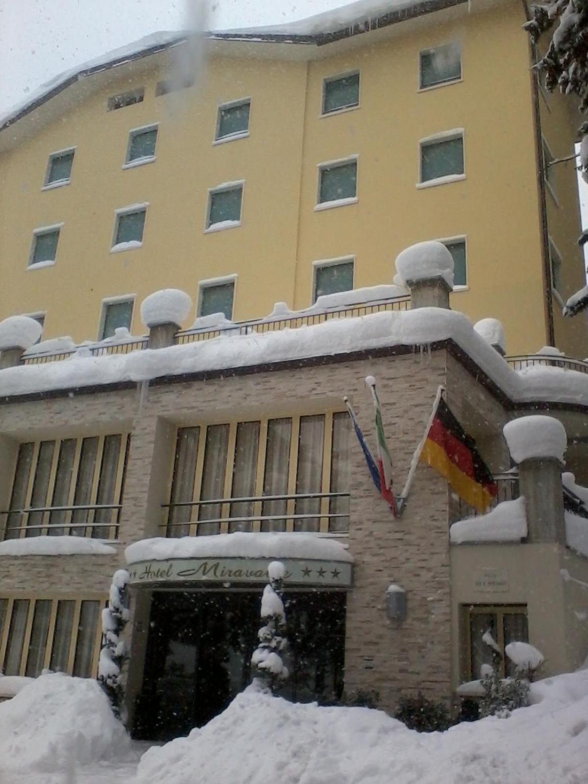 Hotel Miravalle 2000 Lizzano In Belvedere Exterior photo